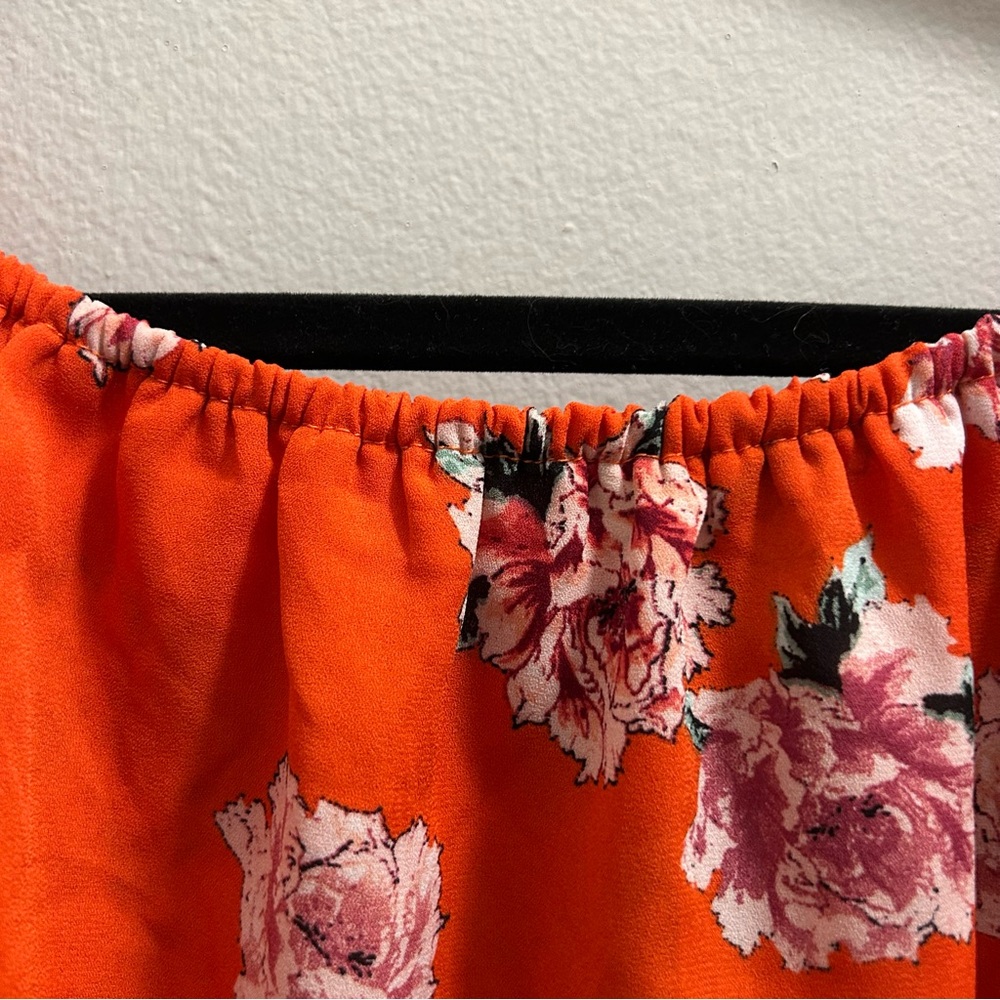 Floral Off-Shoulder Top - Picture 4 of 5
